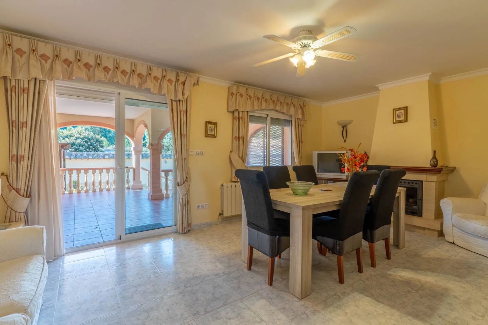 3 camera da letto Villa in vendita in Jalon / Xalo con piscina - 625.000 € (Rif: 10045646)