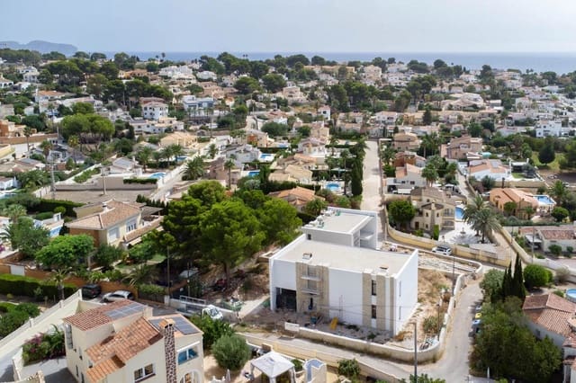 3 chambre Villa/Maison à vendre à Calpe / Calp avec piscine - 1 199 000 € (Ref: 10045649)