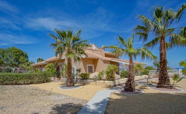 8 slaapkamer Villa te koop in La Nucia Pueblo  , La Nucia met zwembad - € 2.500.000 (Ref: 10045655)