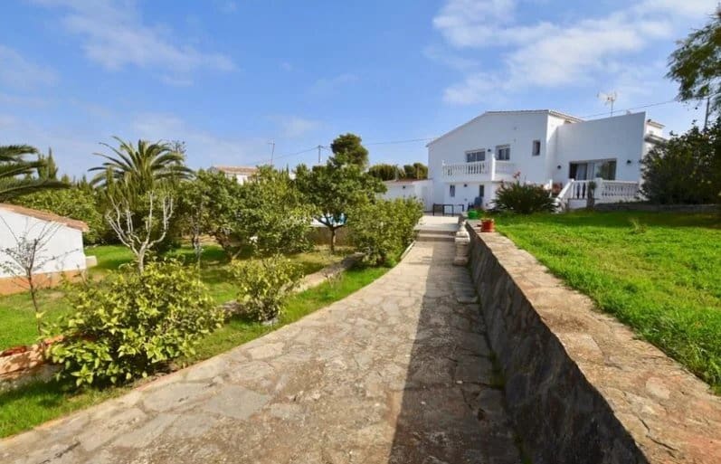 5 sypialnia Willa na sprzedaż w Javea / Xabia z basenem - 950 000 € (Ref: 10045660)