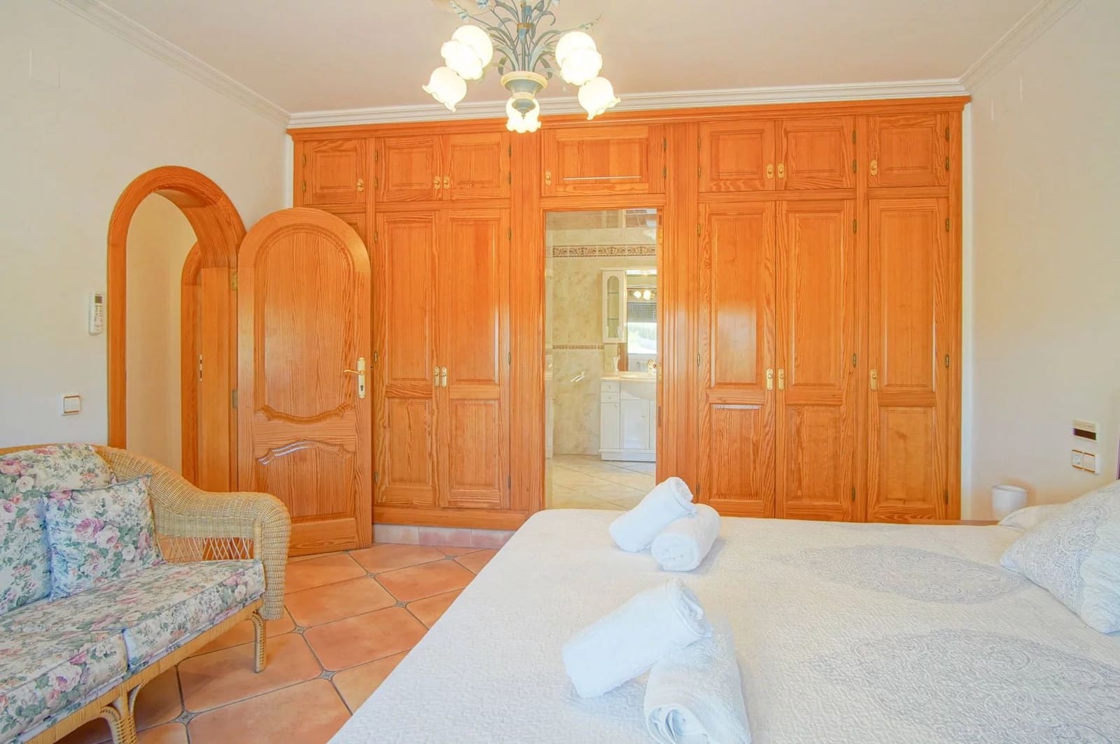 8 soverom Villa til salgs i Benissa med svømmebasseng - € 2 995 000 (Ref: 10045662)