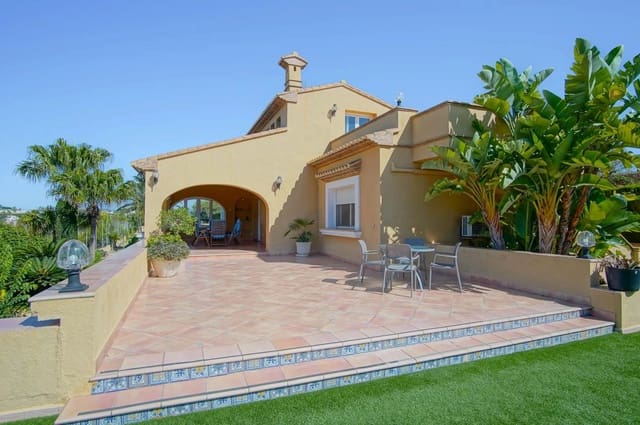 8 soverom Villa til salgs i Benissa med svømmebasseng - € 2 995 000 (Ref: 10045662)