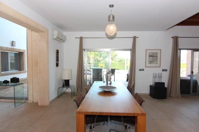5 makuuhuone Huvila myytävänä paikassa Centro ciudad, Javea / Xàbia mukana uima-altaan - 1 315 000 € (Ref: 10045663)