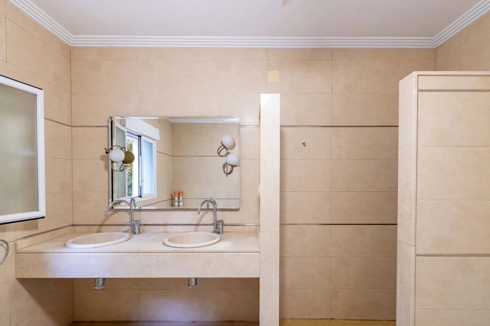 Chalet de 4 habitaciones en Beniarbeig en venta con piscina garaje - 799.000 € (Ref: 10098426)