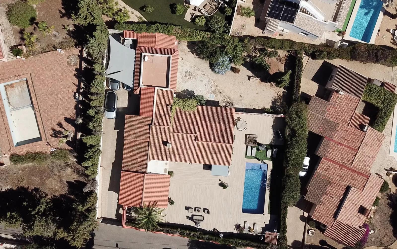 4 bedroom Villa for sale in La Nucia with pool garage - € 835,000 (Ref: 10102624)