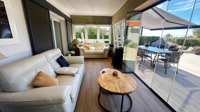4 bedroom Villa for sale in La Nucia Pueblo  , La Nucia with pool garage - € 835,000 (Ref: 10102624)
