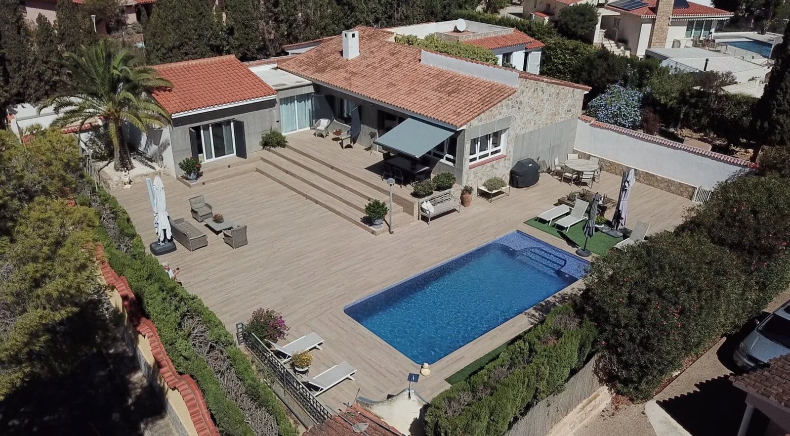 4 bedroom Villa for sale in La Nucia with pool garage - € 835,000 (Ref: 10102624)