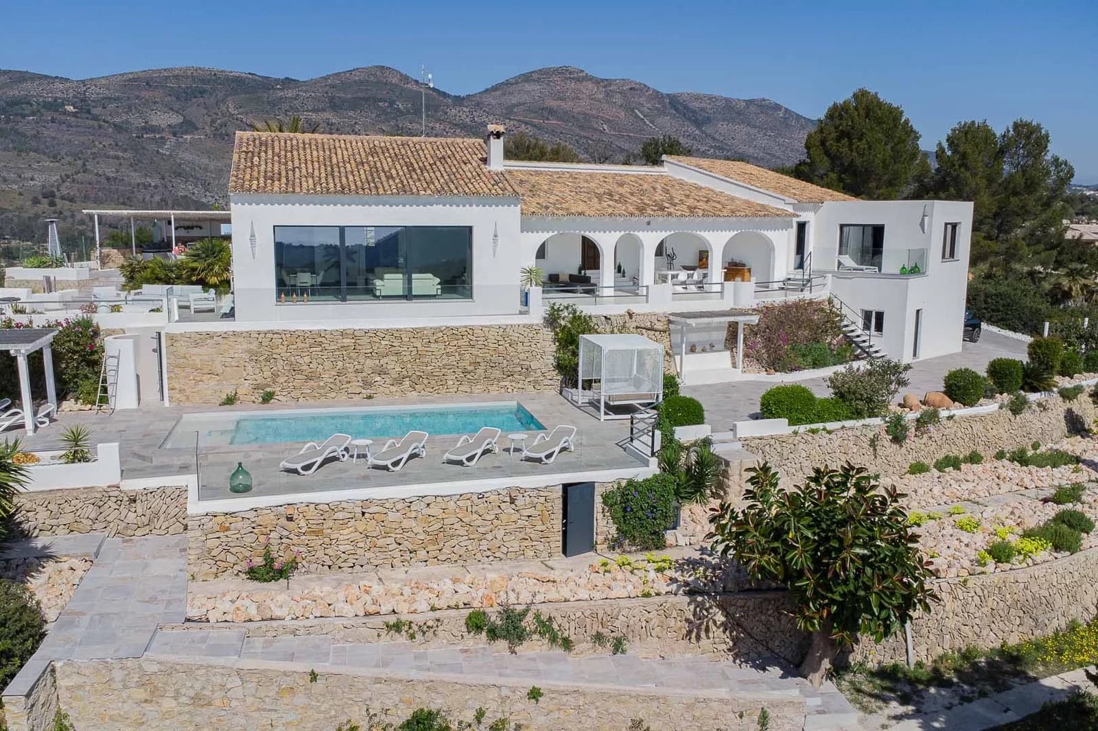 5 soverom Villa til salgs i Benissa med svømmebasseng garasje - € 2 480 000 (Ref: 10140082)