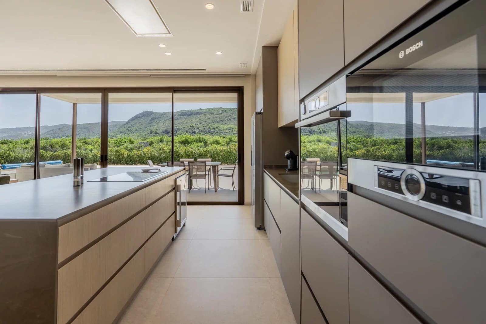 3 bedroom Villa for sale in Denia with pool garage - € 895,000 (Ref: 10140085)