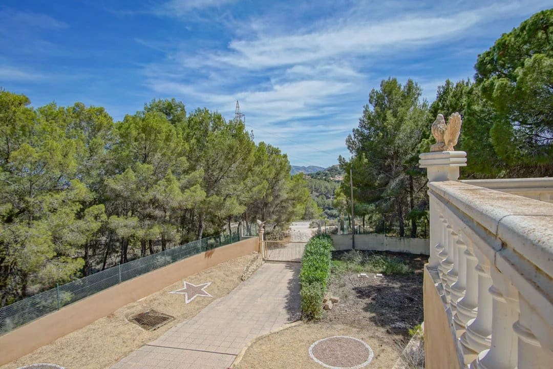 8 soveværelse Villa til salg i La Nucia med swimmingpool garage - € 2.500.000 (Ref: 10141436)
