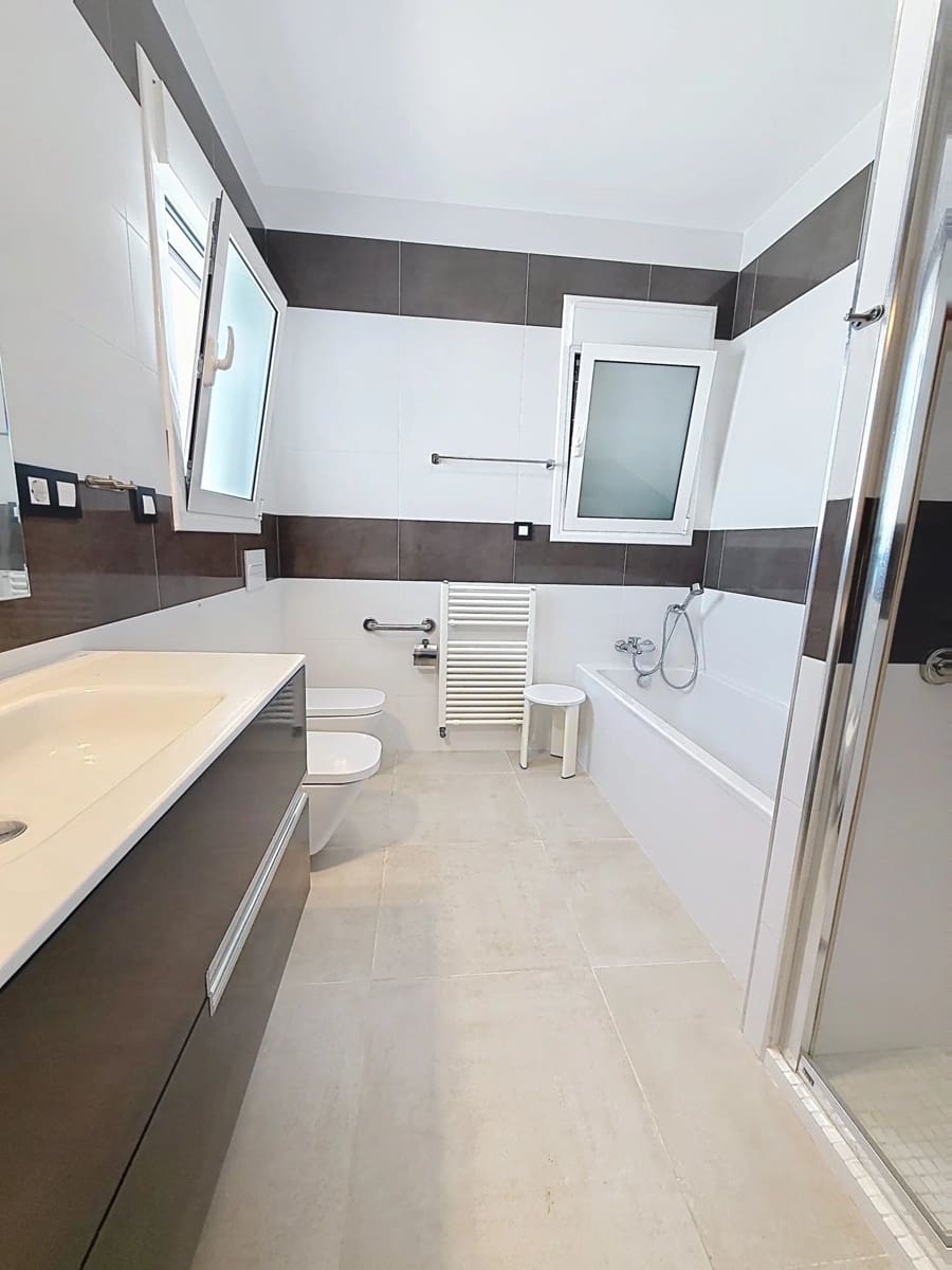 3 soverom Villa til salgs i Moraira med svømmebasseng garasje - € 999 000 (Ref: 10154317)