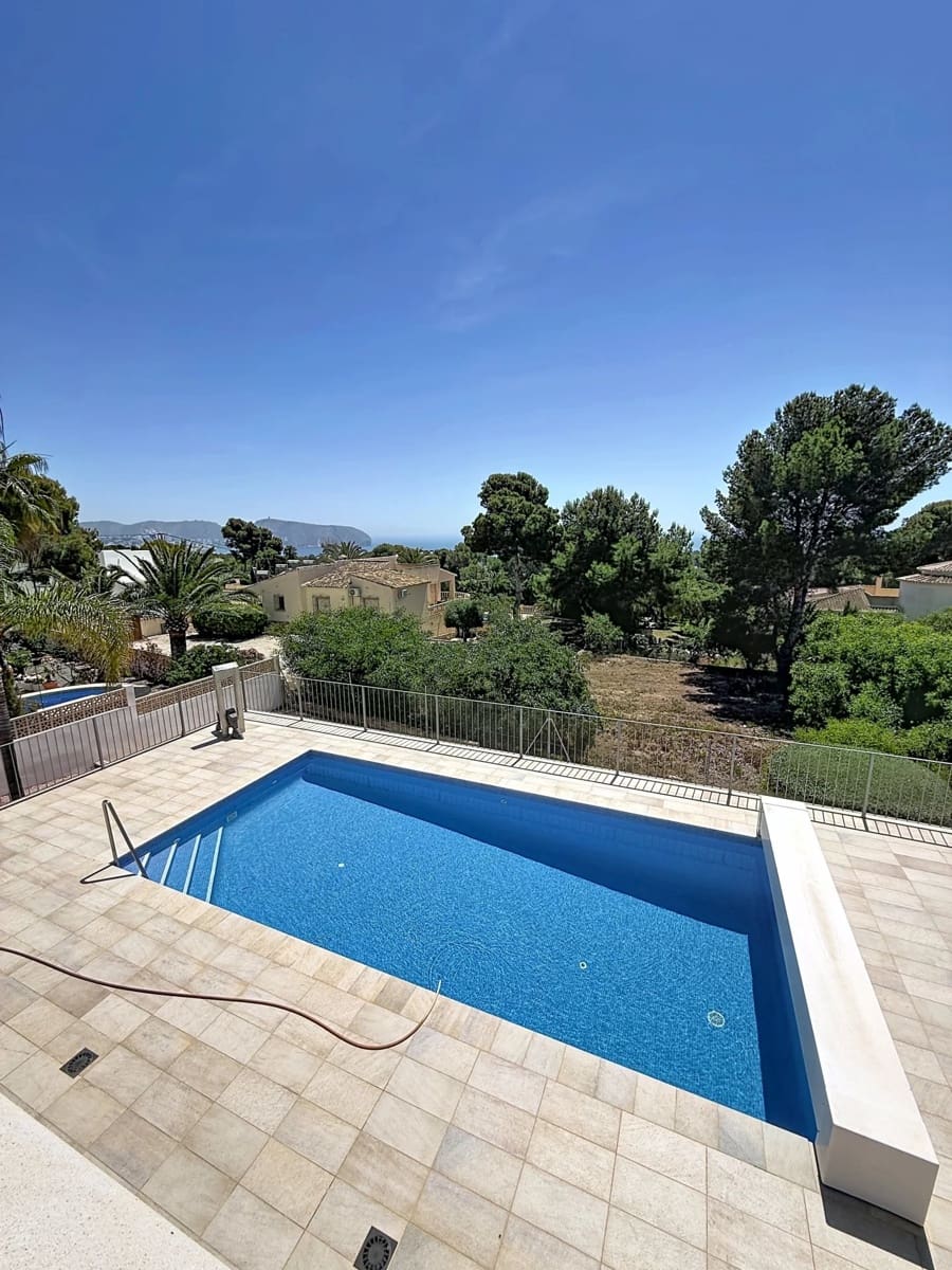 3 soverom Villa til salgs i Moraira med svømmebasseng garasje - € 999 000 (Ref: 10154317)