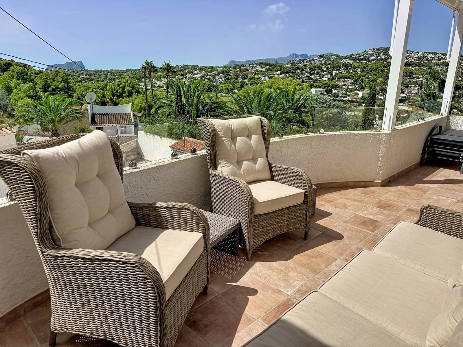 4 soveværelse Villa til salg i Moraira med swimmingpool - € 699.000 (Ref: 10158694)