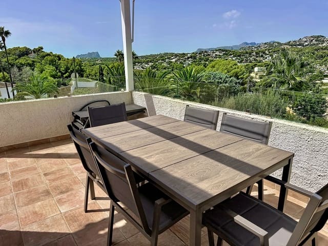 4 soveværelse Villa til salg i Paichi, Teulada-Moraira med swimmingpool - € 699.000 (Ref: 10158694)