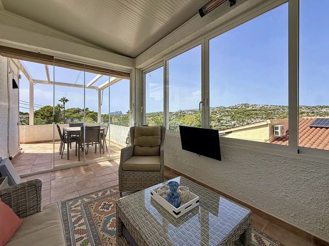 4 soveværelse Villa til salg i Paichi, Teulada-Moraira med swimmingpool - € 699.000 (Ref: 10158694)