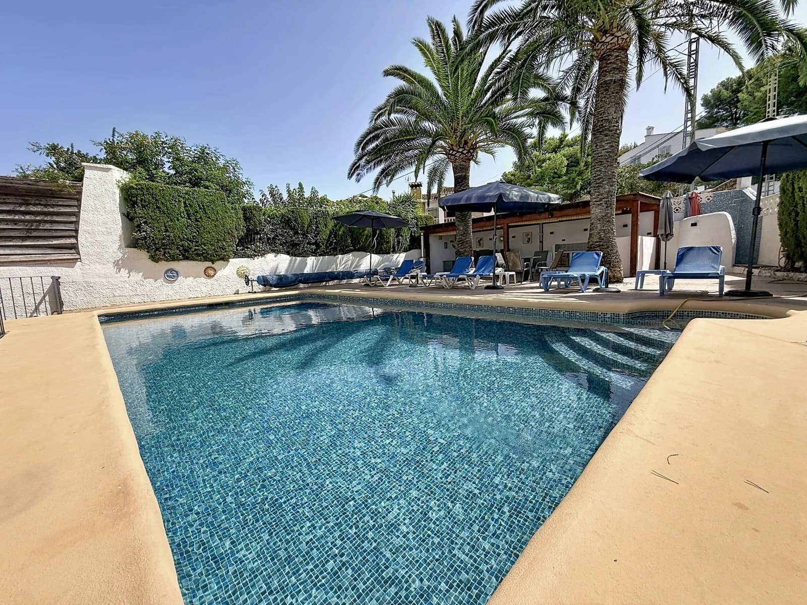 4 soveværelse Villa til salg i Moraira med swimmingpool - € 699.000 (Ref: 10158694)