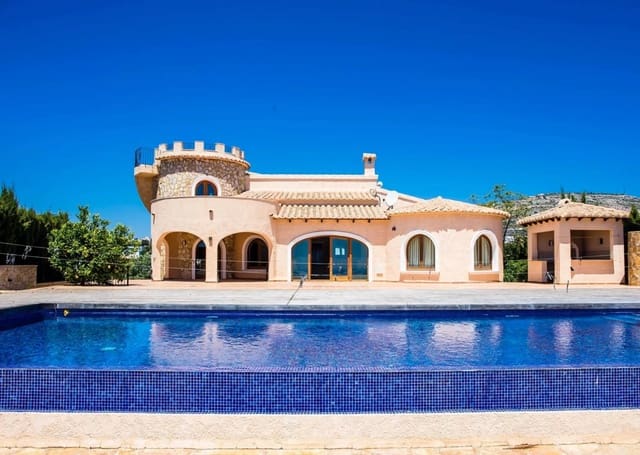 5 slaapkamer Villa te koop in Benitachell / Benitatxell met zwembad - € 1.800.000 (Ref: 7011109)