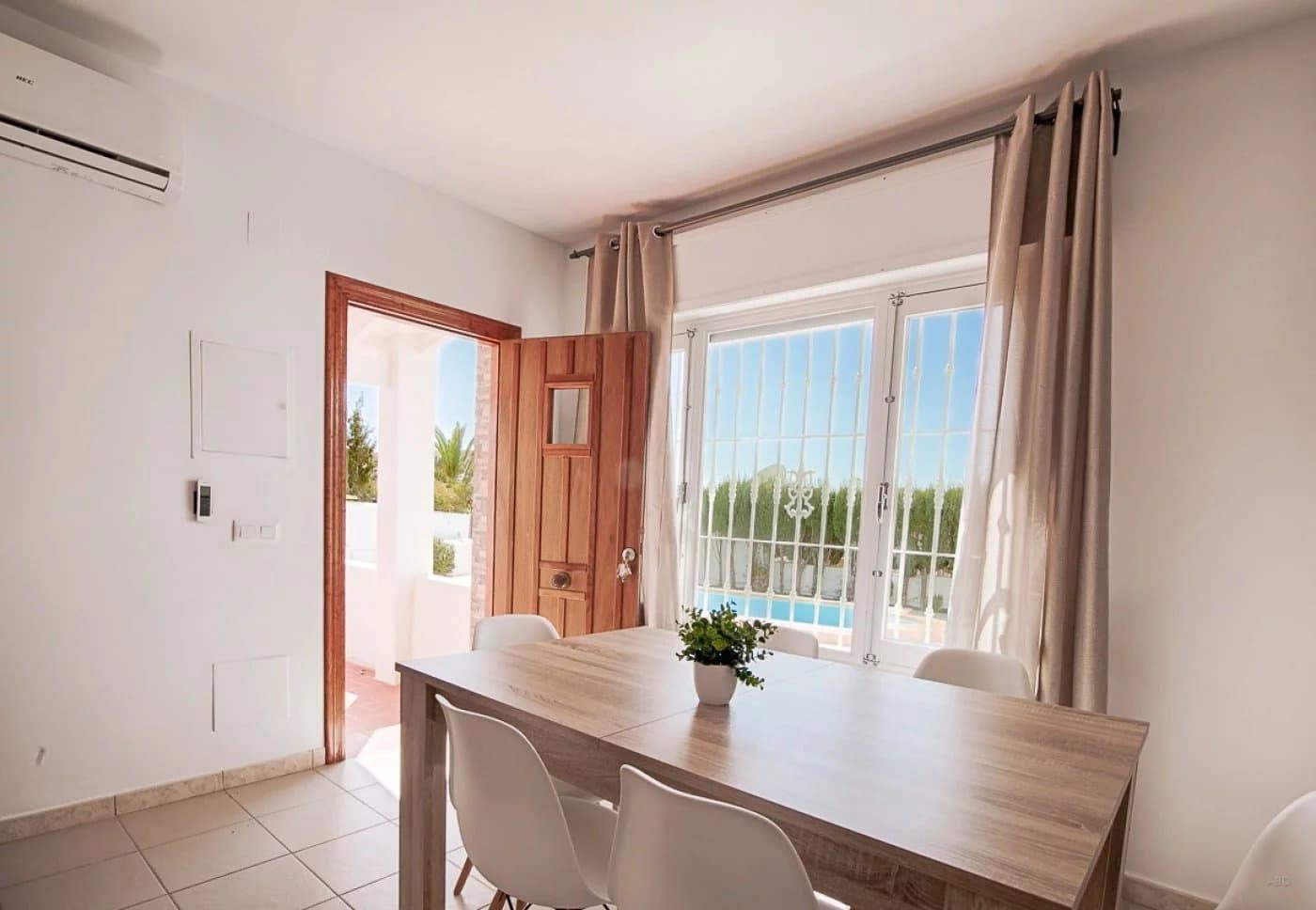 6 bedroom Villa for sale in Calpe / Calp with pool - € 950,000 (Ref: 7173029)