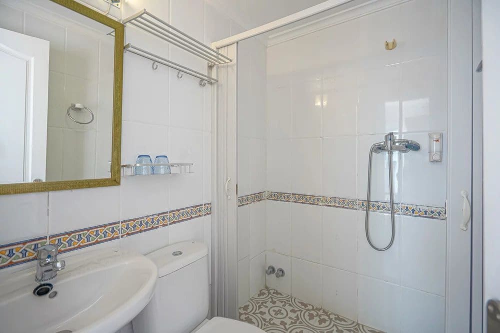 16 chambre Local Commercial à vendre à Calpe / Calp avec piscine - 1 050 000 € (Ref: 7512774)
