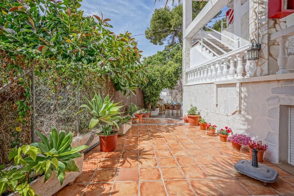 16 chambre Local Commercial à vendre à Calpe / Calp avec piscine - 1 050 000 € (Ref: 7512774)