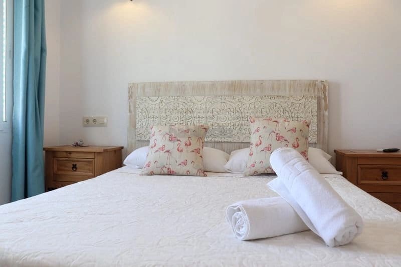11 makuuhuone Kaupallinen myytävänä paikassa Calpe / Calp mukana uima-altaan - 850 000 € (Ref: 8011191)