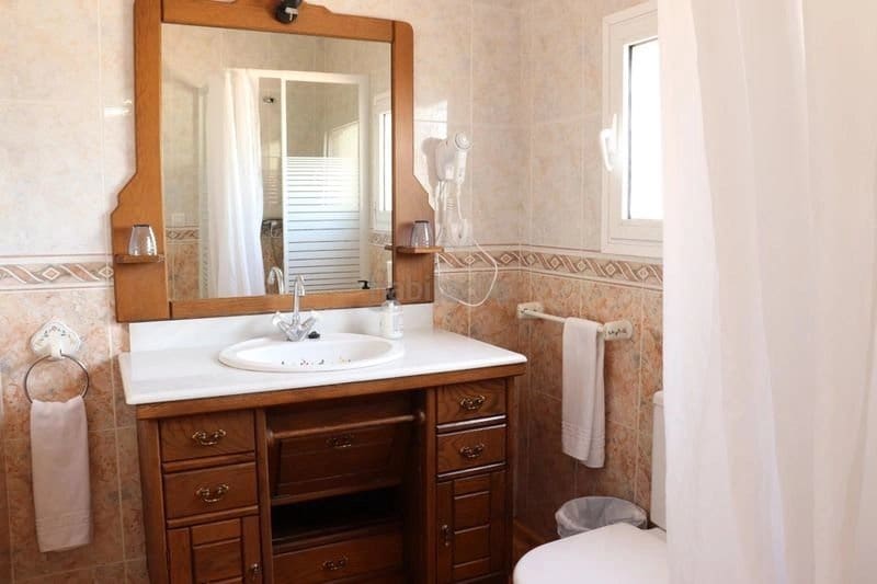 11 makuuhuone Kaupallinen myytävänä paikassa Calpe / Calp mukana uima-altaan - 850 000 € (Ref: 8011191)
