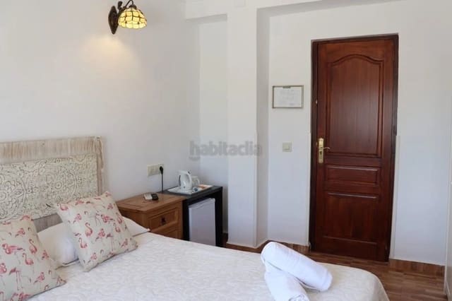 11 sovrum Kommersiell till salu i Pueblo, Calpe / Calp med pool garage - 850 000 € (Ref: 8011191)