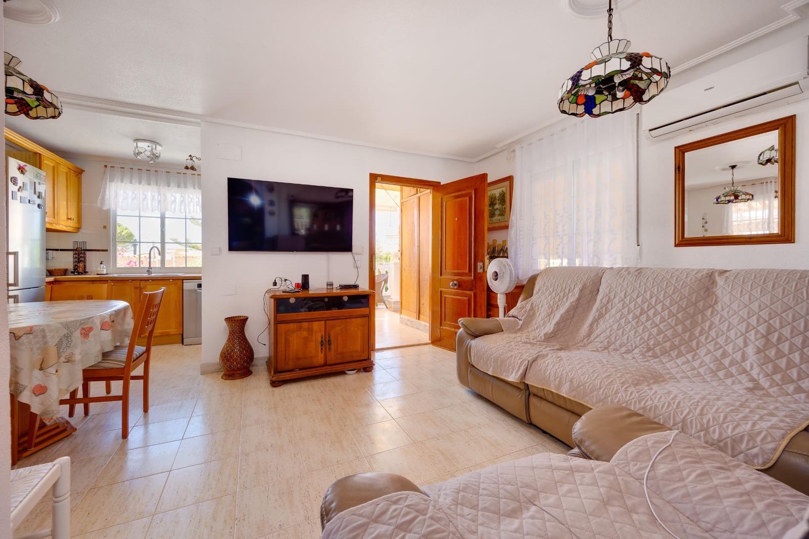 4 chambre Villa/Maison à vendre à Torrevieja avec piscine garage - 359 900 € (Ref: 10067944)