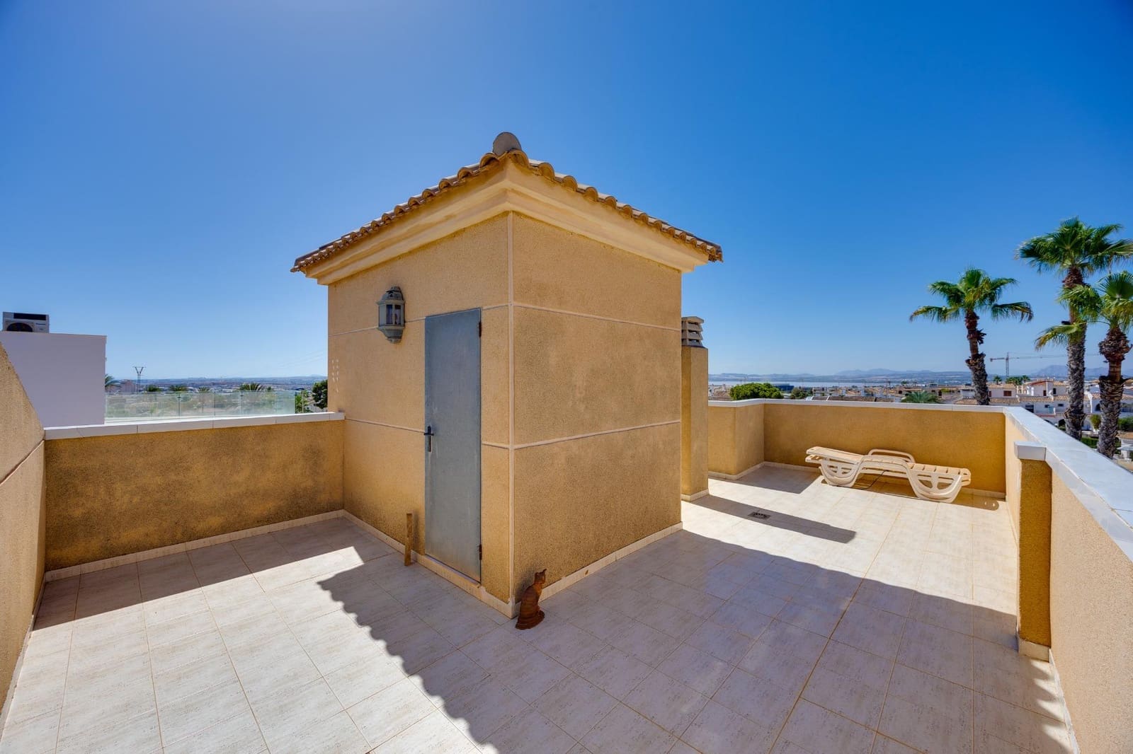 4 chambre Villa/Maison à vendre à Torrevieja avec piscine garage - 359 900 € (Ref: 10067944)