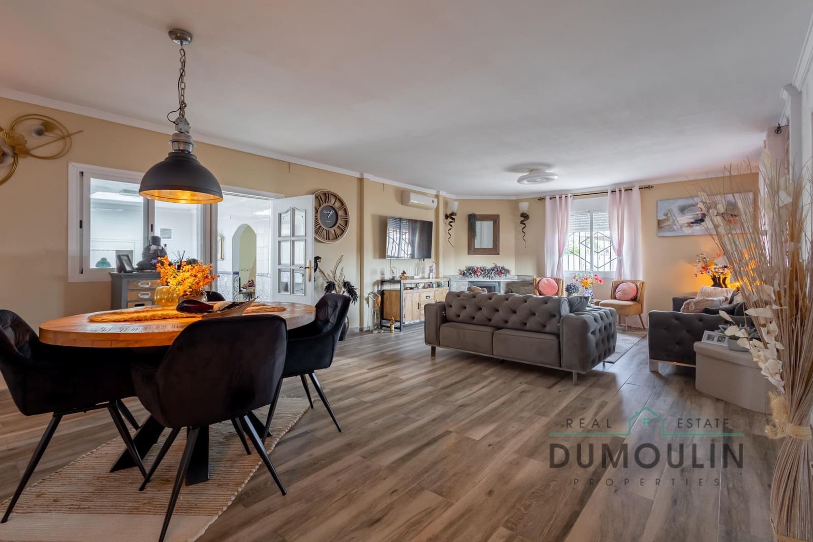 7 Zimmer Villa zu verkaufen in La Hoya mit Pool Garage - 449.000 € (Ref: 10075663)