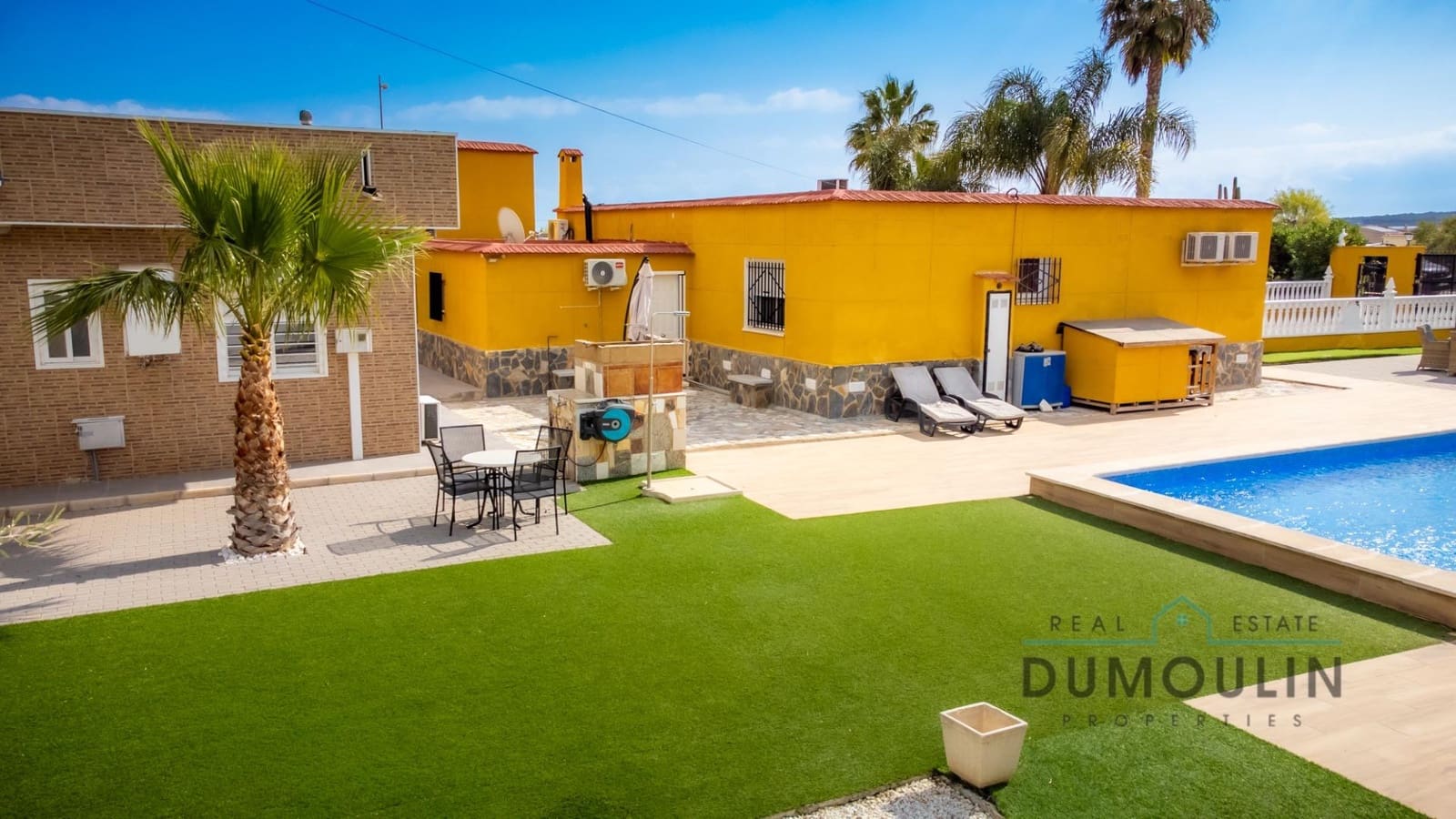 7 Zimmer Villa zu verkaufen in La Hoya mit Pool Garage - 449.000 € (Ref: 10075663)