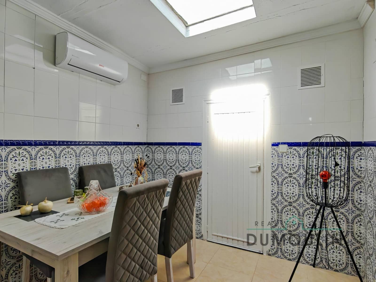 7 Zimmer Villa zu verkaufen in La Hoya mit Pool Garage - 449.000 € (Ref: 10075663)