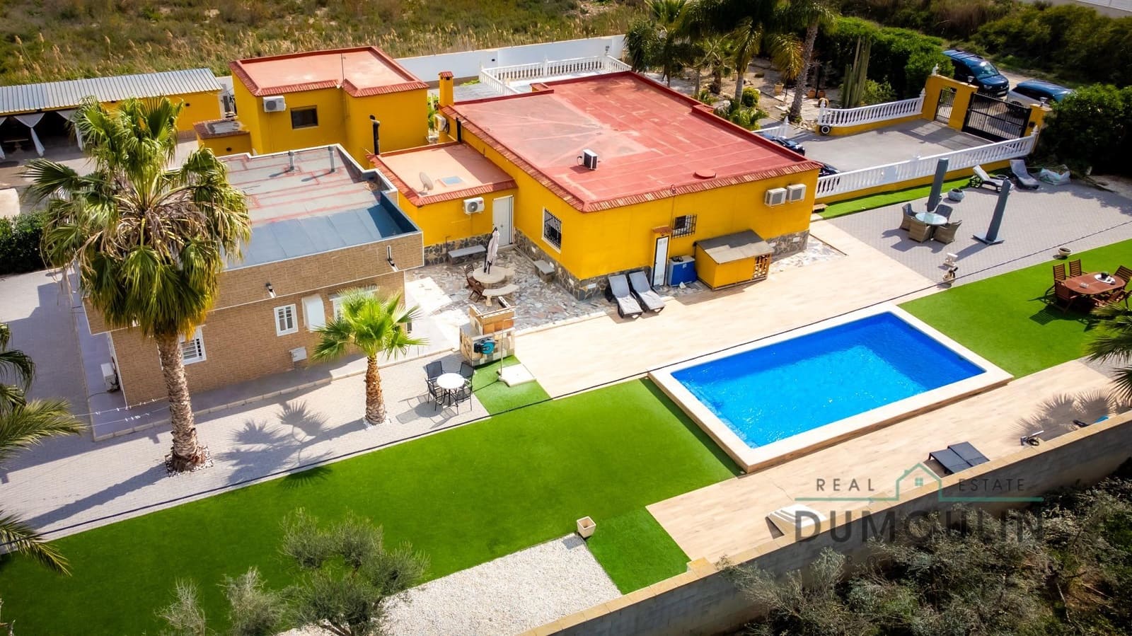 7 Zimmer Villa zu verkaufen in La Hoya mit Pool Garage - 449.000 € (Ref: 10075663)