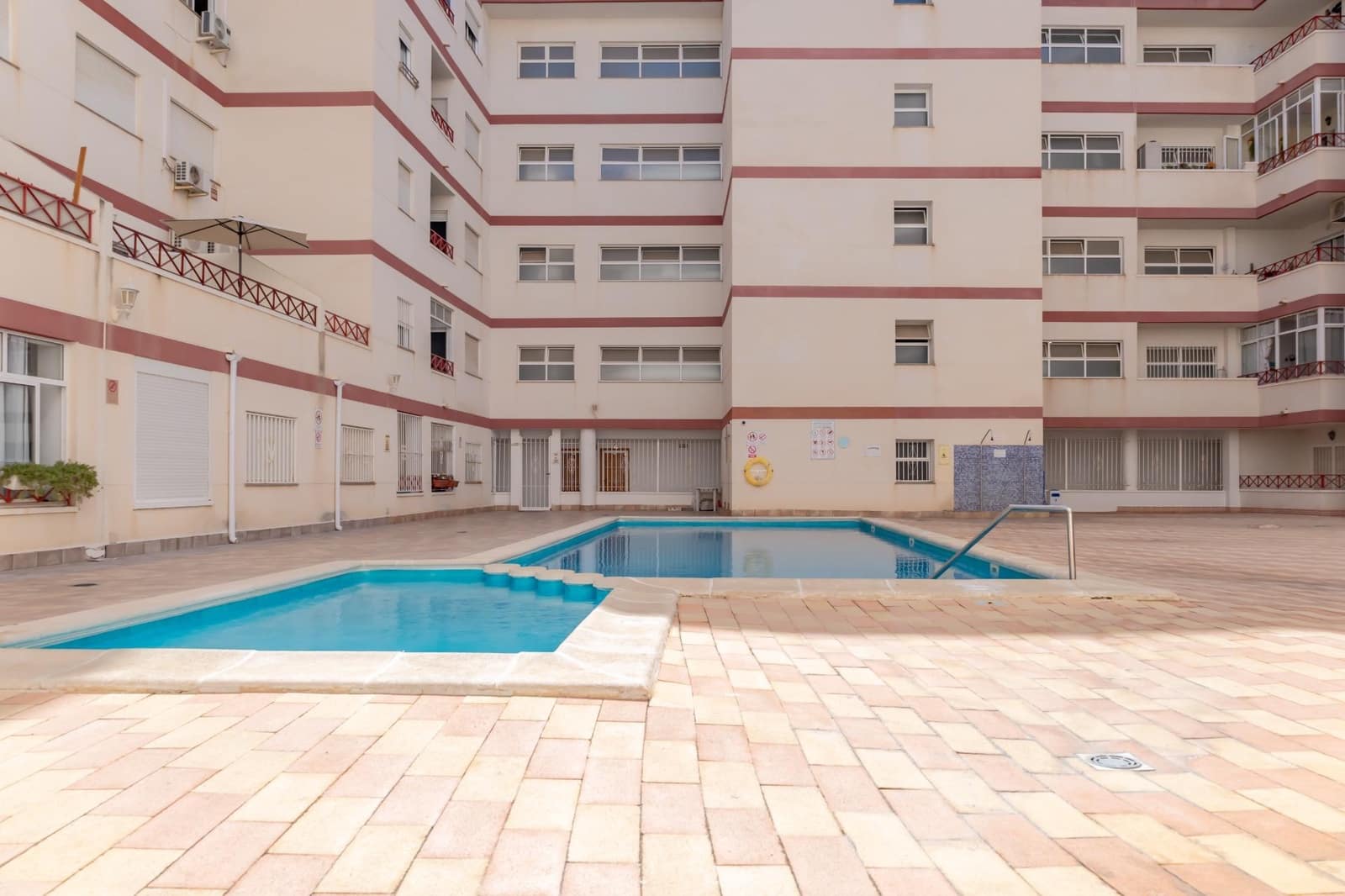3 soveværelse Lejlighed til salg i Torrevieja med swimmingpool - € 174.900 (Ref: 10147134)