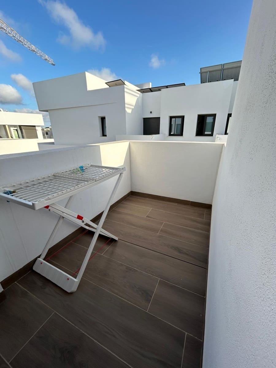 Chalet de 2 habitaciones en Los Montesinos en venta con piscina garaje - 342.900 € (Ref: 10184919)