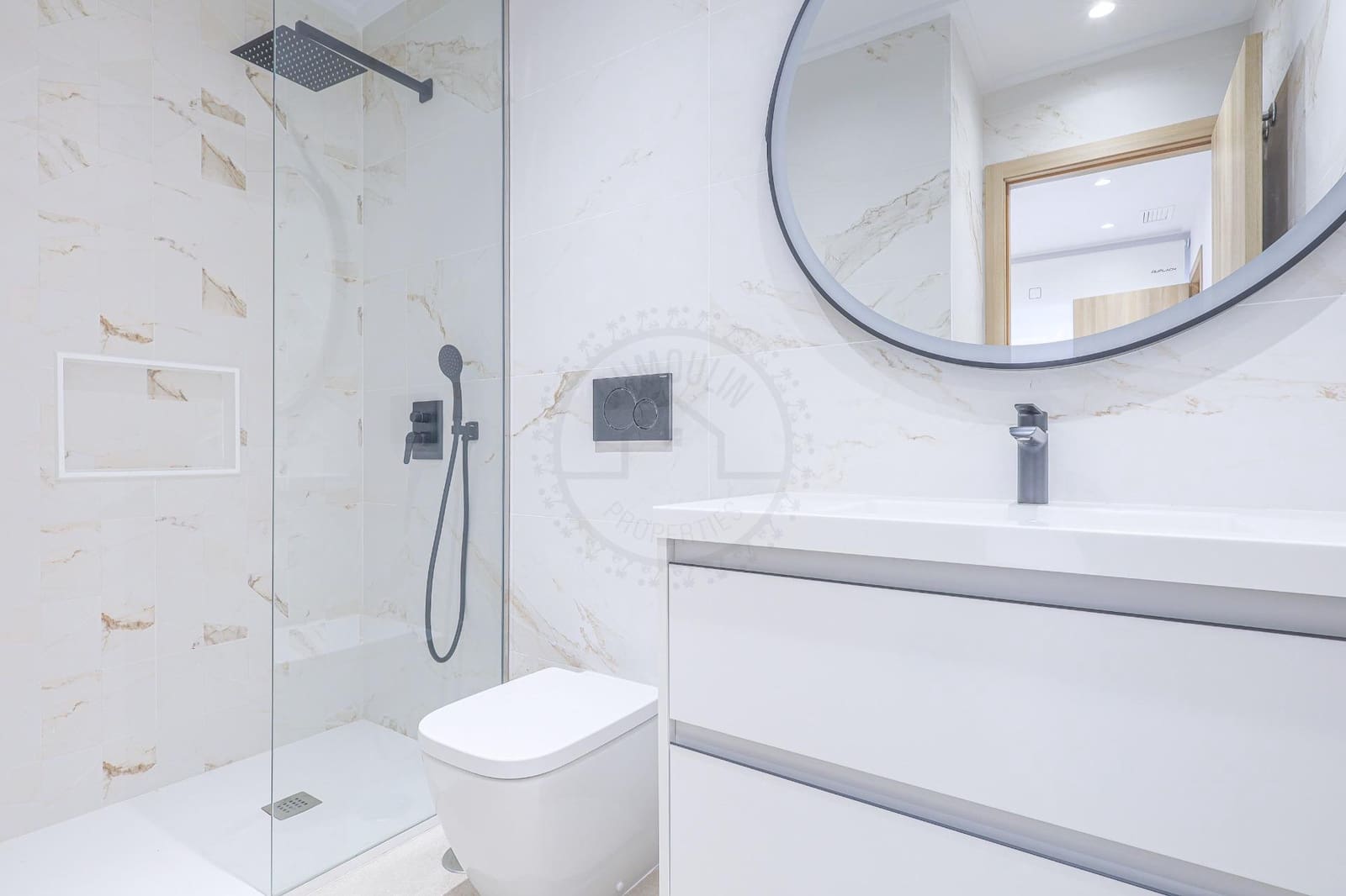 3 bedroom Apartment for sale in Guardamar del Segura with pool - € 269,900 (Ref: 7853192)