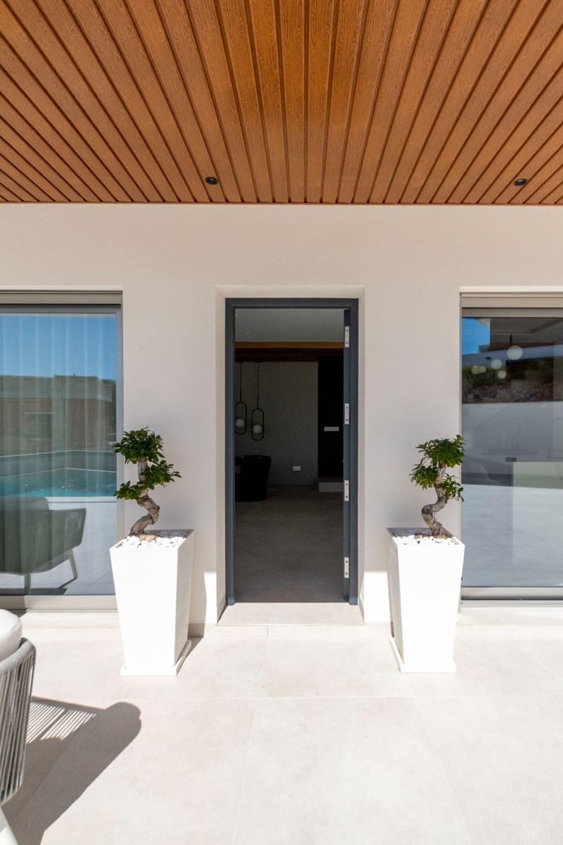 4 sypialnia Willa na sprzedaż w Campoamor z basenem garażem - 1 530 000 € (Ref: 7871169)