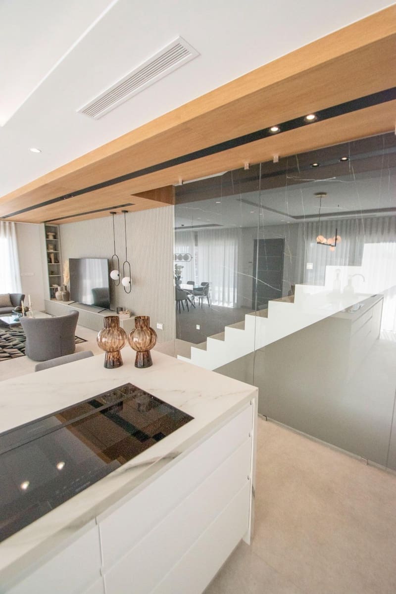 4 sypialnia Willa na sprzedaż w Campoamor z basenem garażem - 1 530 000 € (Ref: 7871169)