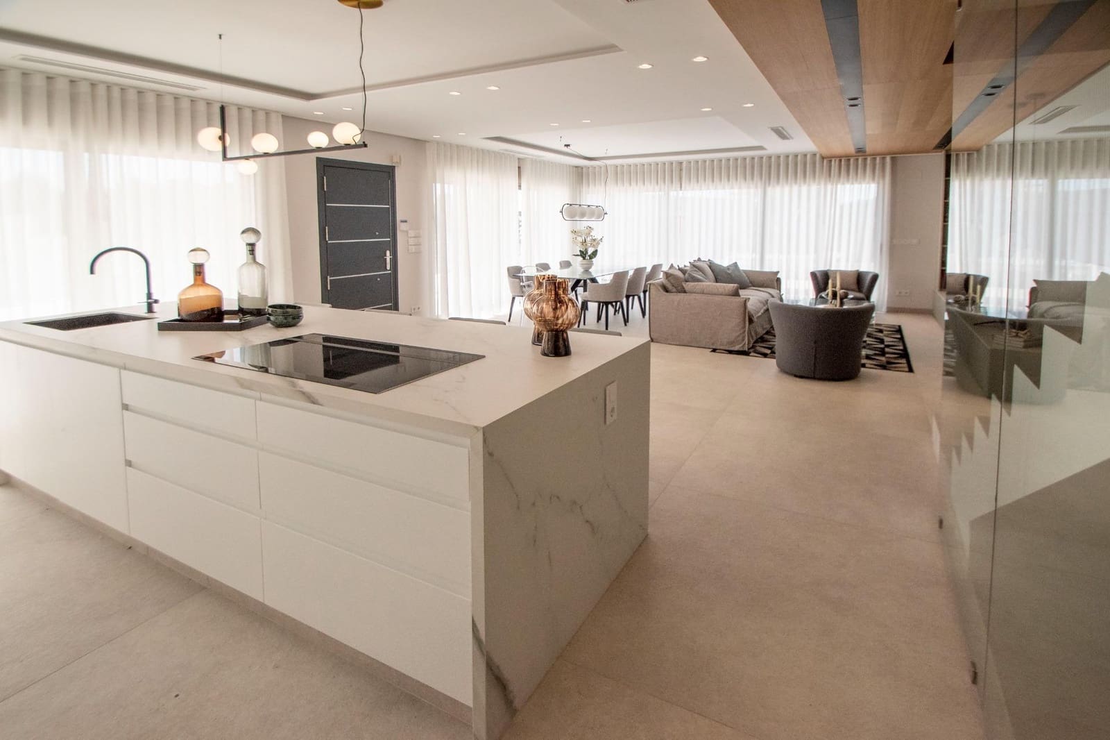 4 sypialnia Willa na sprzedaż w Campoamor z basenem garażem - 1 530 000 € (Ref: 7871169)