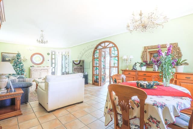 3 sypialnia Willa na sprzedaż w Ciudad Quesada, Rojales z basenem garażem - 698 000 € (Ref: 8047847)