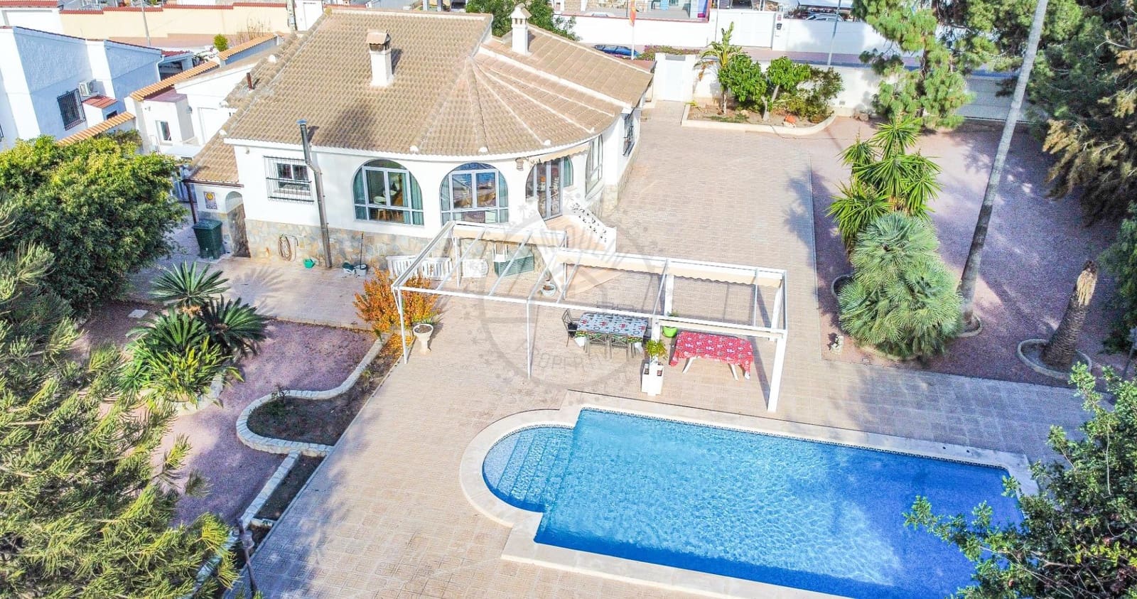 3 sypialnia Willa na sprzedaż w Ciudad Quesada z basenem garażem - 698 000 € (Ref: 8047847)