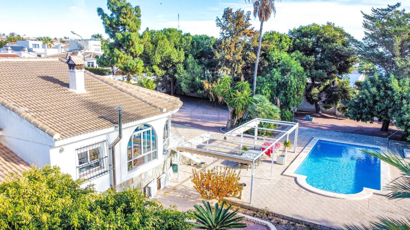 3 sypialnia Willa na sprzedaż w Ciudad Quesada z basenem garażem - 698 000 € (Ref: 8047847)