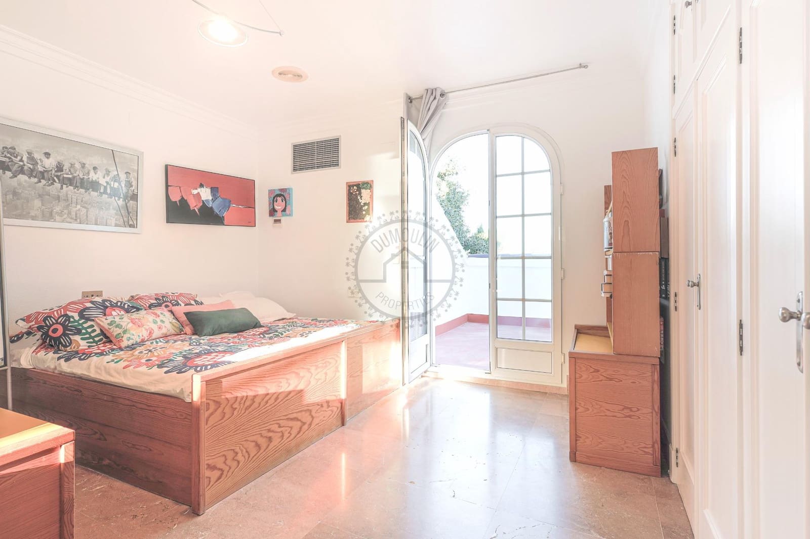 4 soverom Villa til salgs i Torrevieja med svømmebasseng garasje - € 890 000 (Ref: 8146308)