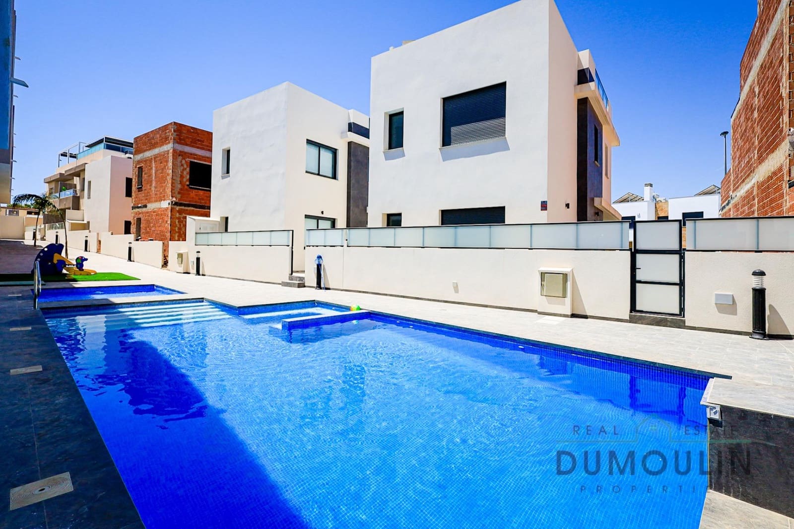 3 bedroom Villa for sale in Benijofar with pool - € 360,000 (Ref: 8333911)