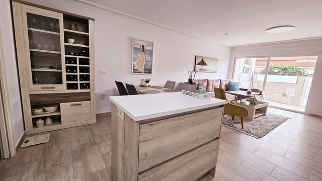 2 chambre Appartement à vendre à La Siesta, Torrevieja - 209 000 € (Ref: 8851602)