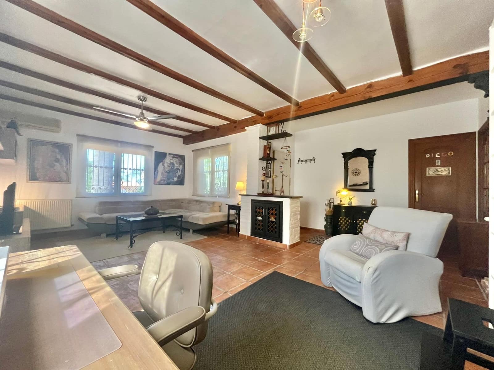 3 sypialnia Willa na sprzedaż w Torrevieja z garażem - 495 000 € (Ref: 9029876)