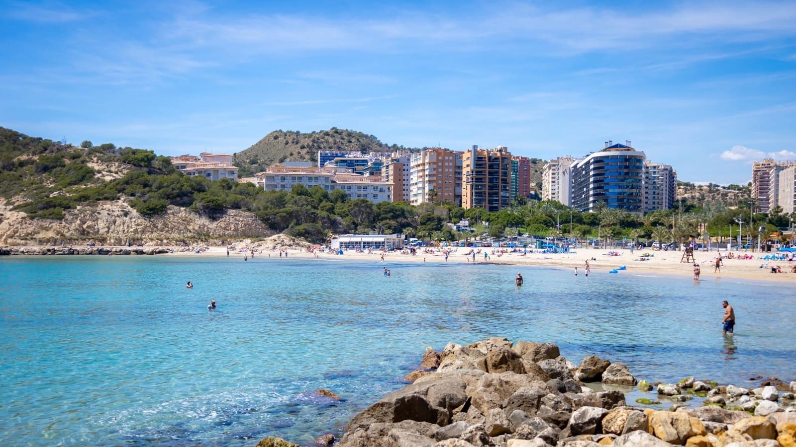 2 bedroom Apartment for sale in La Villajoyosa / Vila Joiosa with pool - € 349,000 (Ref: 9042155)