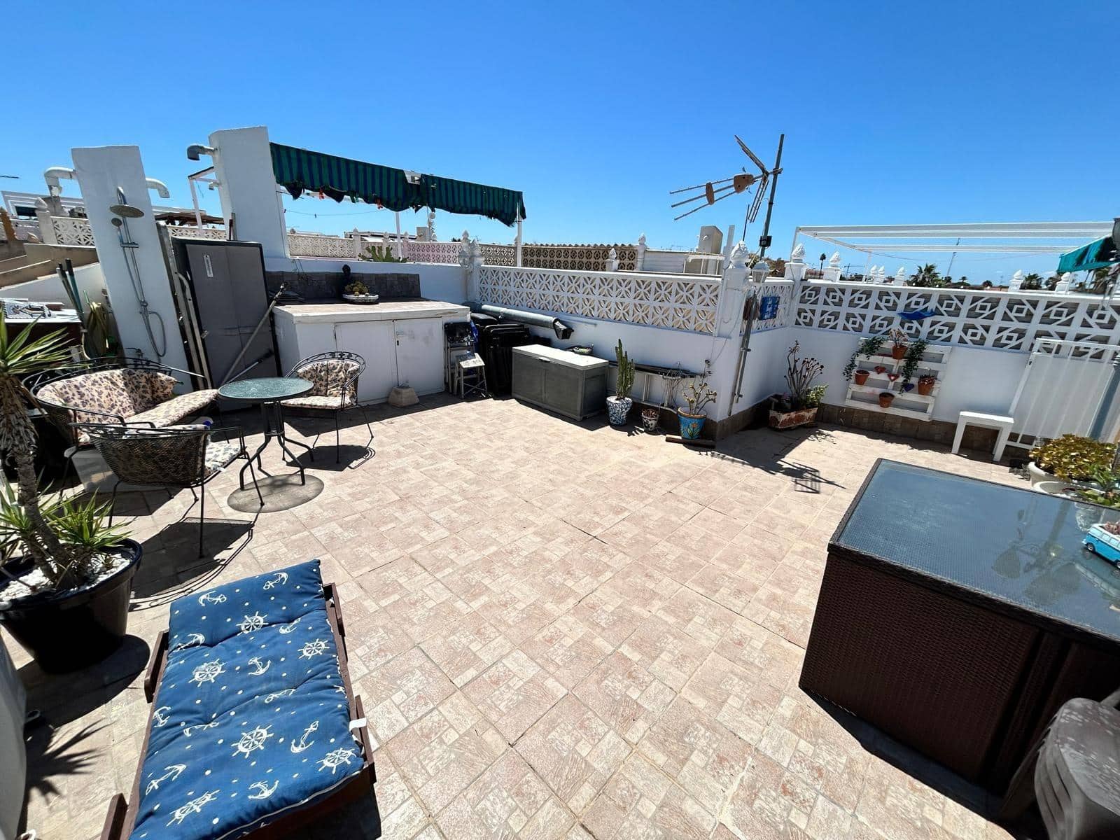 2 sypialnia Bungalow na sprzedaż w Torrevieja z basenem - 125 000 € (Ref: 9173396)