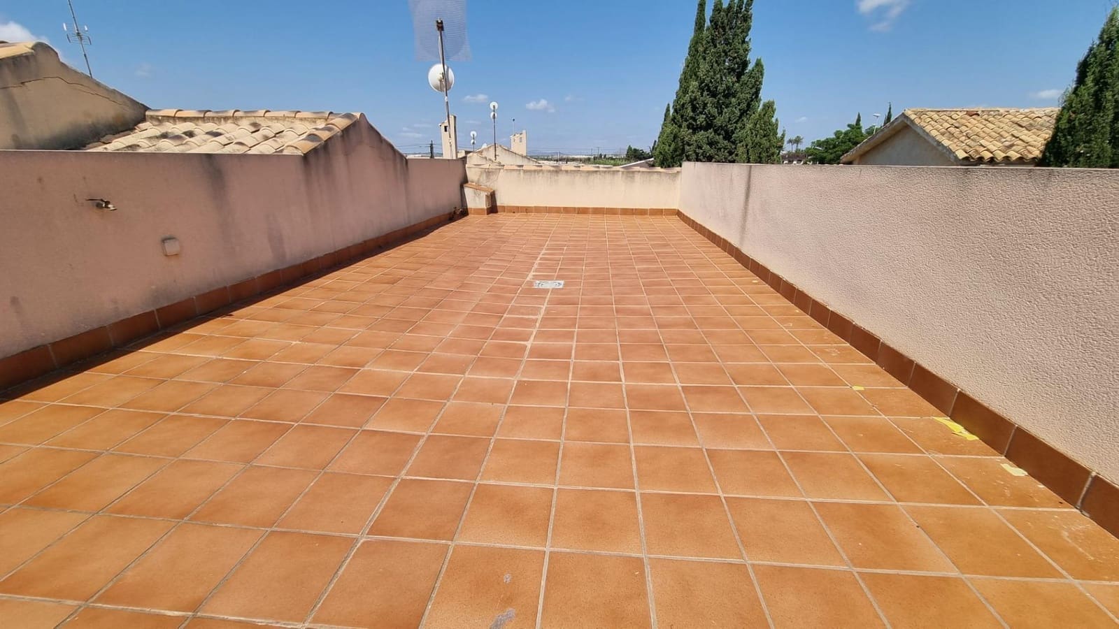 3 soveværelse Semi-Rækkehus til salg i Guardamar del Segura med swimmingpool - € 233.000 (Ref: 9173397)