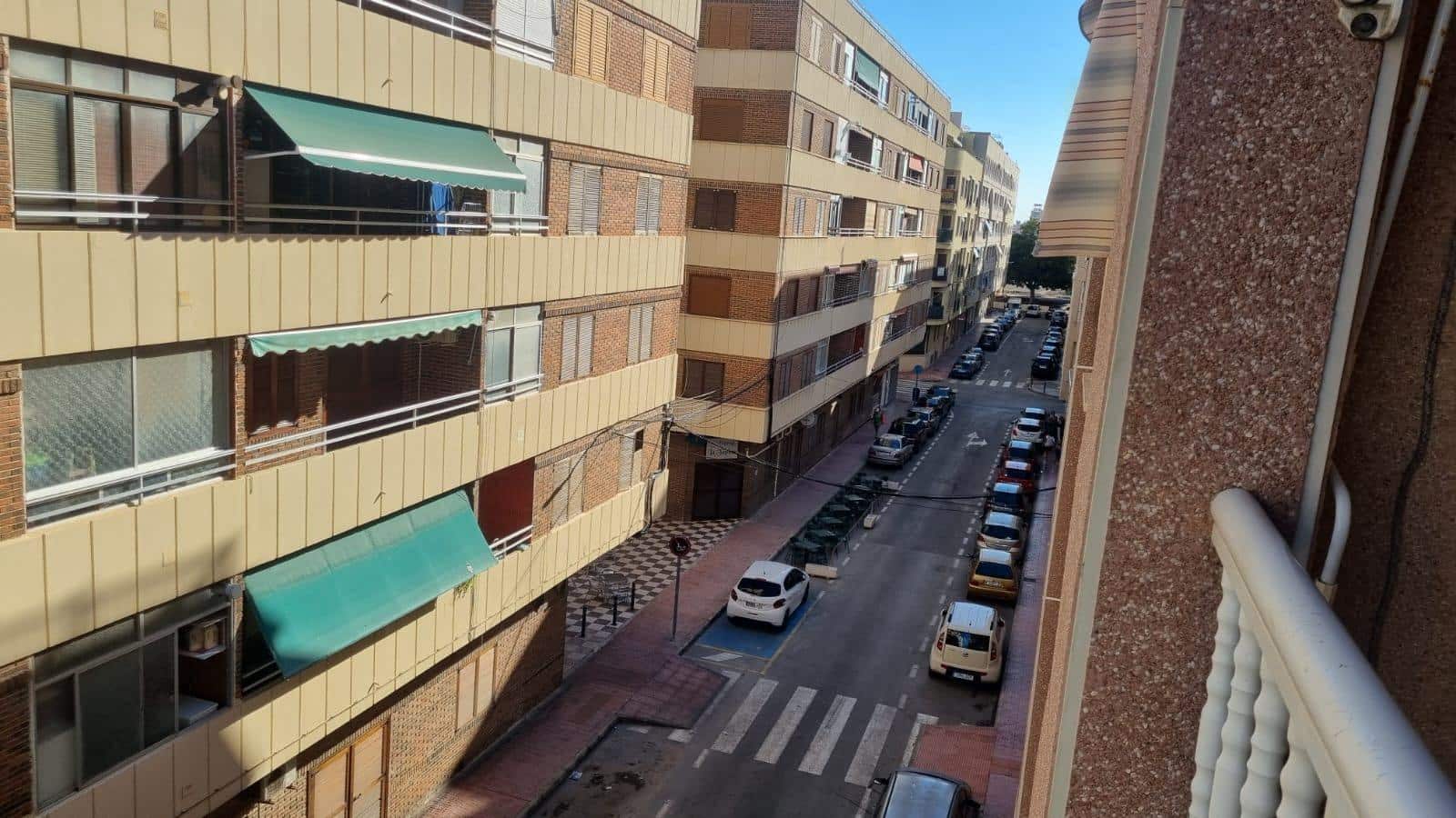 2 soverom Leilighet til salgs i Torrevieja med garasje - € 126 000 (Ref: 9282129)